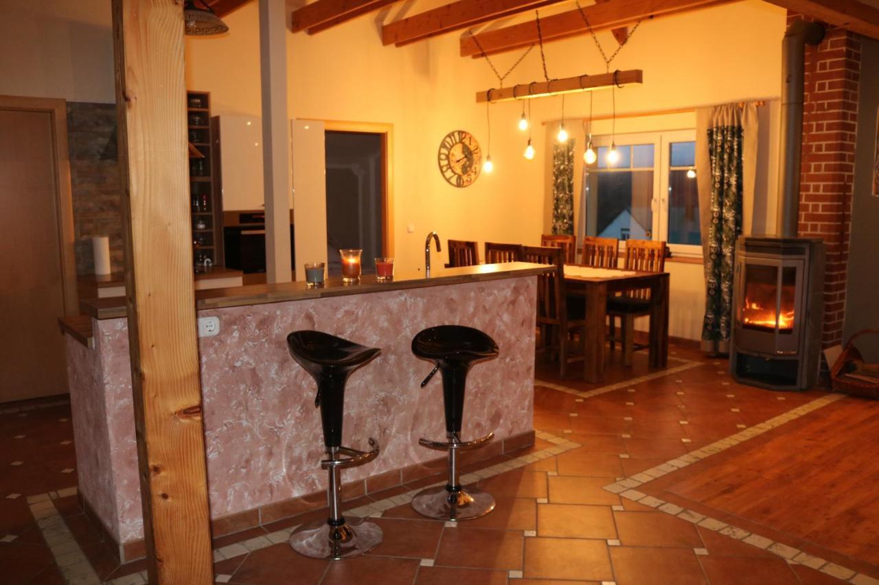 Helle, Offene Dachgeschosswohnung Mit Terrasse Oberloisdorf Bagian luar foto