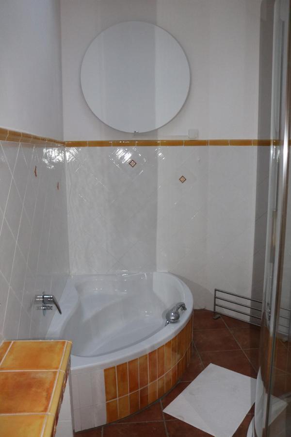 Helle, Offene Dachgeschosswohnung Mit Terrasse Oberloisdorf Bagian luar foto