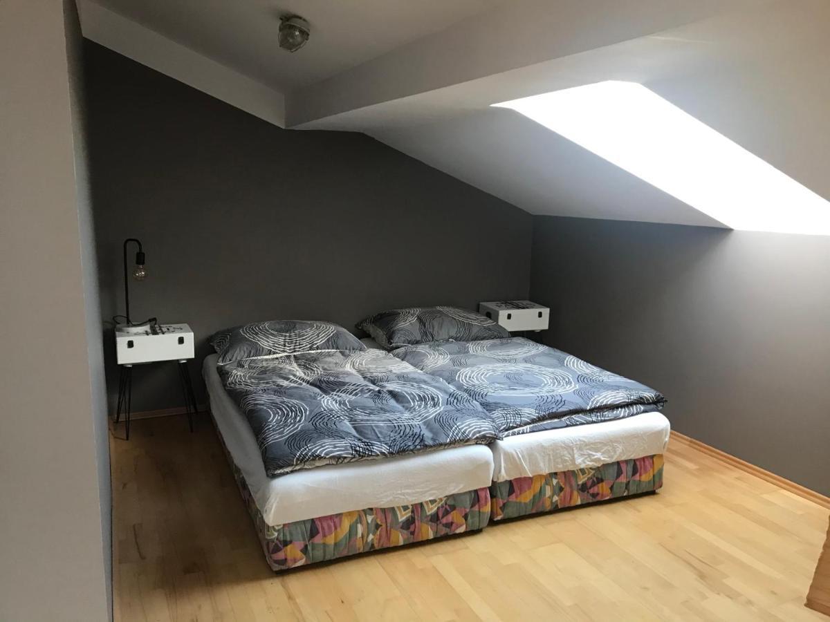 Helle, Offene Dachgeschosswohnung Mit Terrasse Oberloisdorf Bagian luar foto